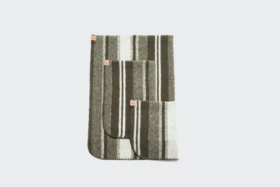 Cloud7 Dog Blanket Evergreen